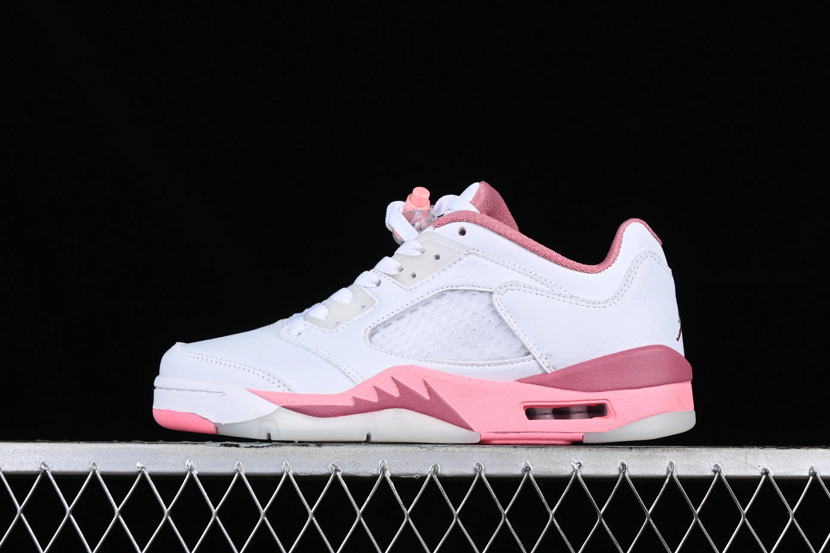 All categories Air Jordan Jordan series basketball shoes Air Jordan 5 Air Jordan Retro Low AJ5 Joe 5 white and pink low-top basketball shoes DX4390-116